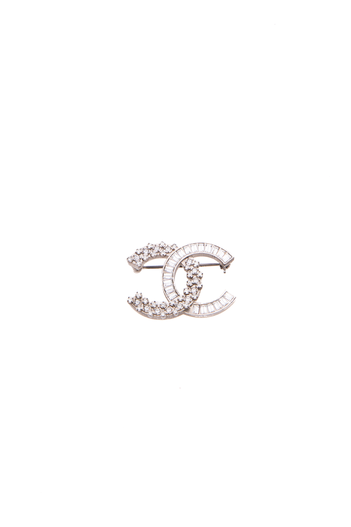 CHANEL11P CC Logo Brooch For Sale at 1stDibs