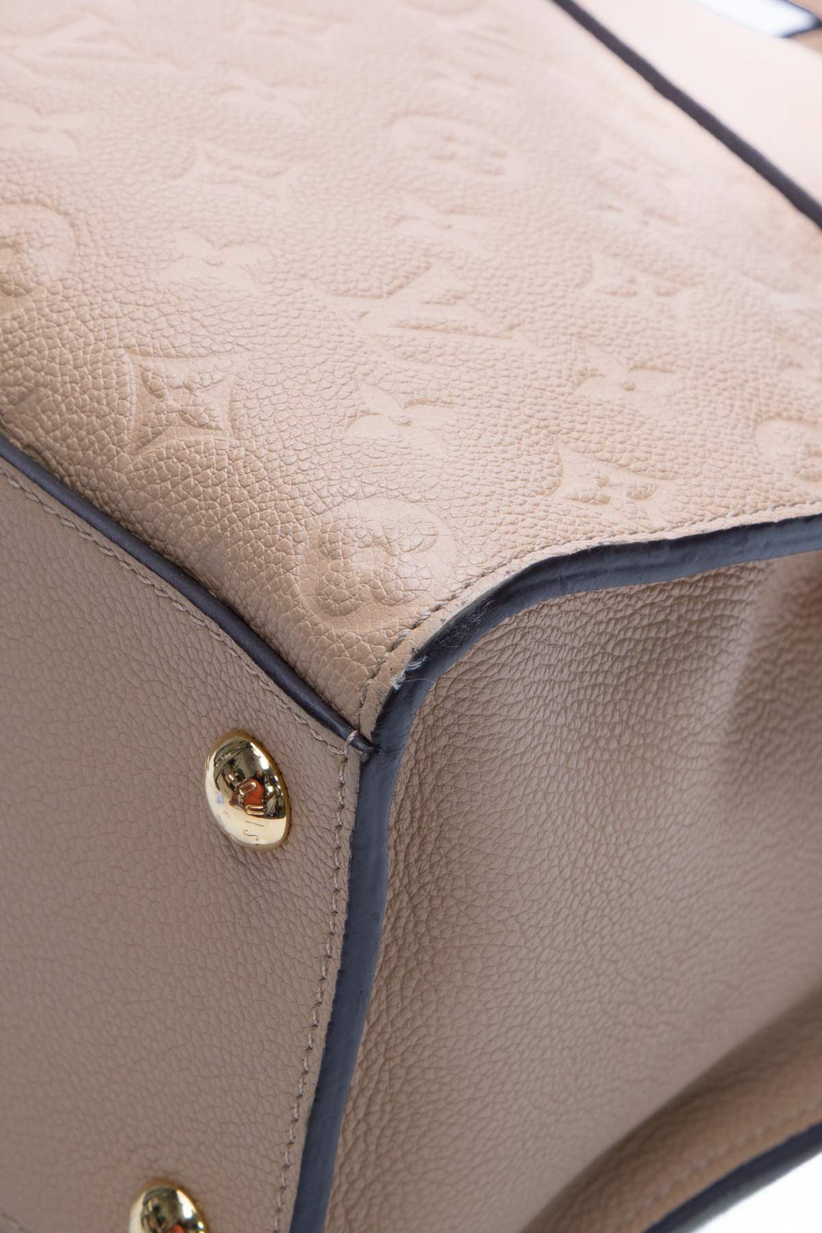 Louis Vuitton Cape, One size - Huntessa Luxury Online Consignment Boutique