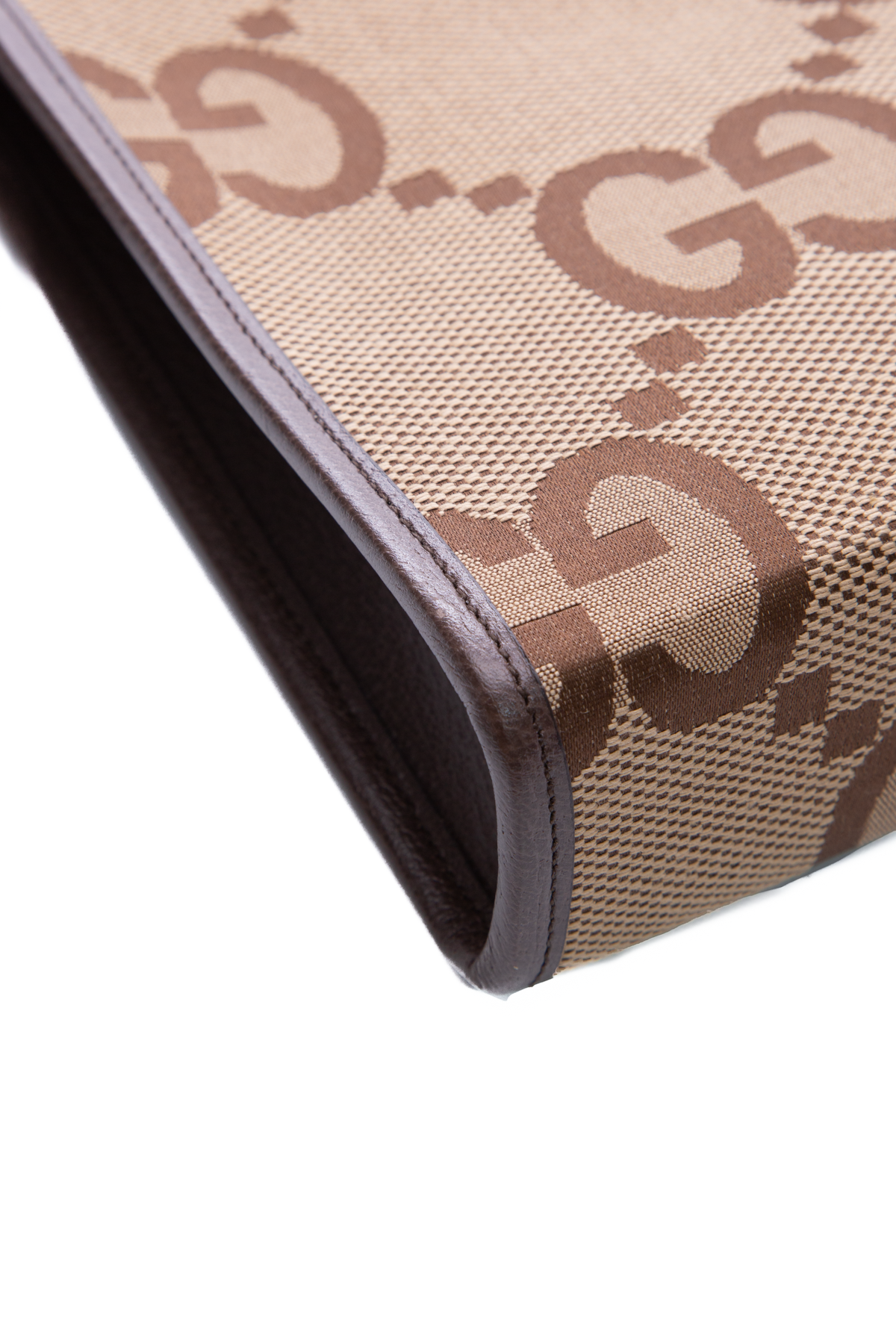  Gucci Jumbo GG Pouch