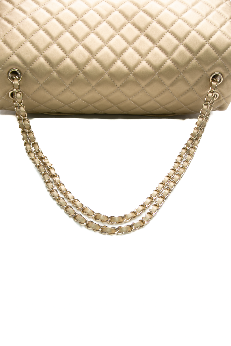 Chanel classic flap gold shop
