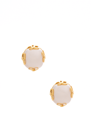 Chanel Vintage Pearl Clip On Earring 