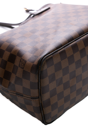 Louis Vuitton Neverfull MM Bag