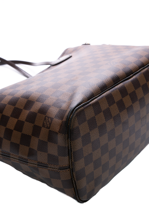 Louis Vuitton Neverfull MM Bag