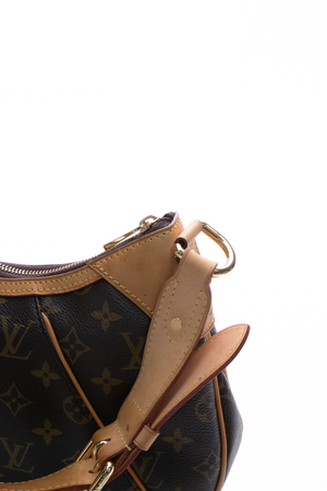 Louis Vuitton Thames PM Bag