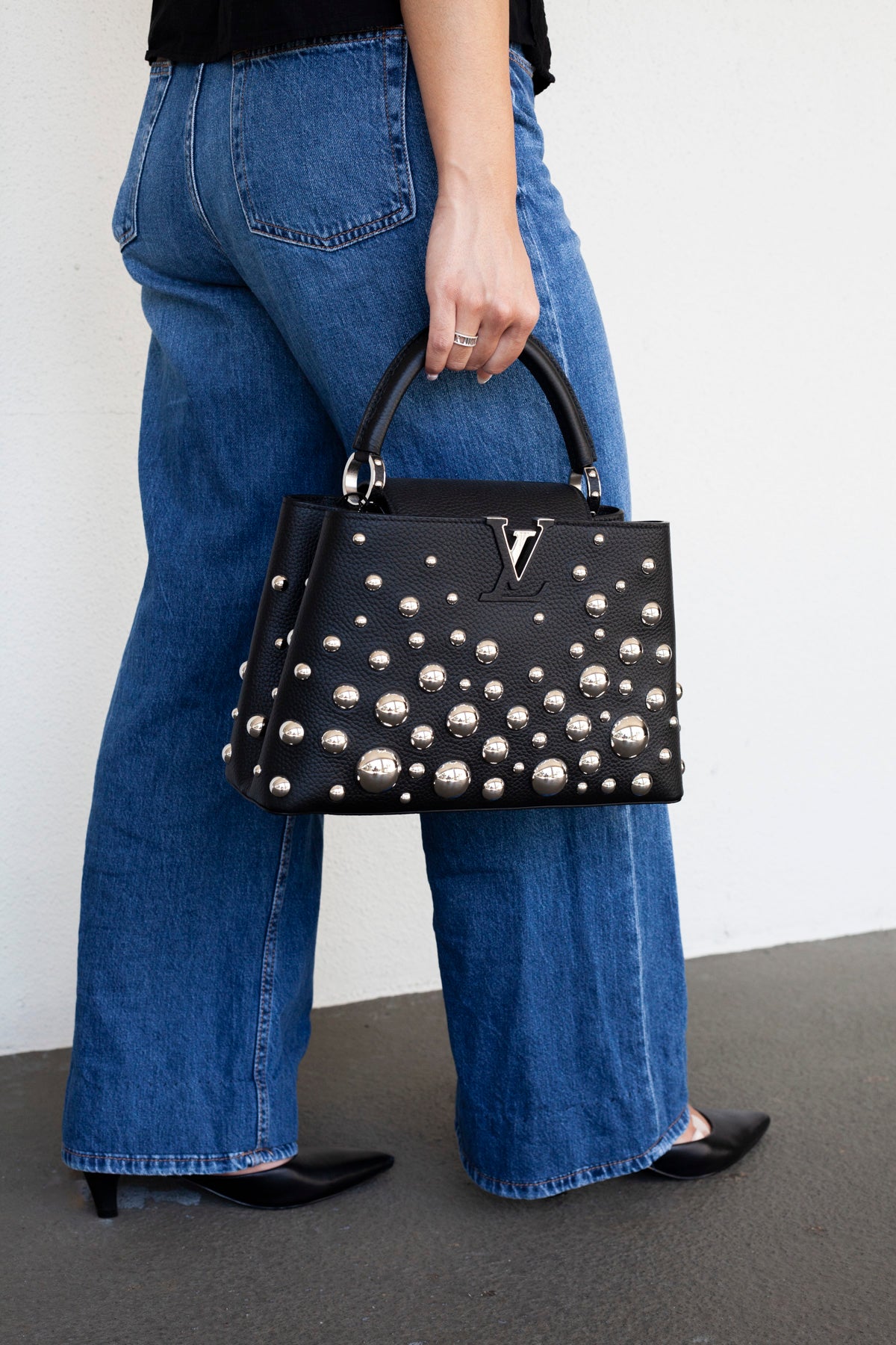 LV x YK Capucines MM Bag