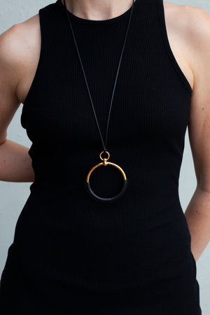 Loop Necklace