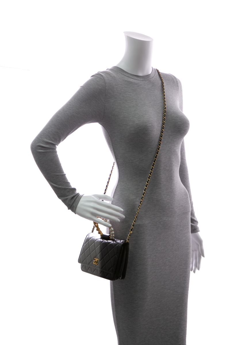 Chanel-Pearl-Crown-Wallet-On-Chain- Bag-291745