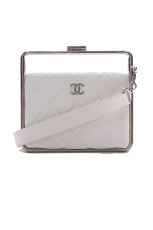 Chanel-Metal-Bar-Clutch-Bag-289040