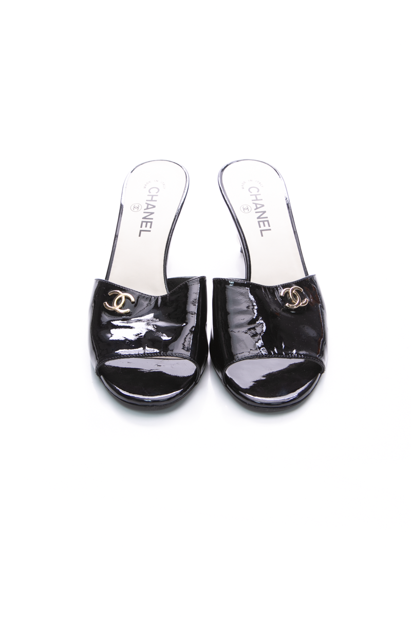 Chanel-Pearl-Mule-Sandals-Size-41-289302