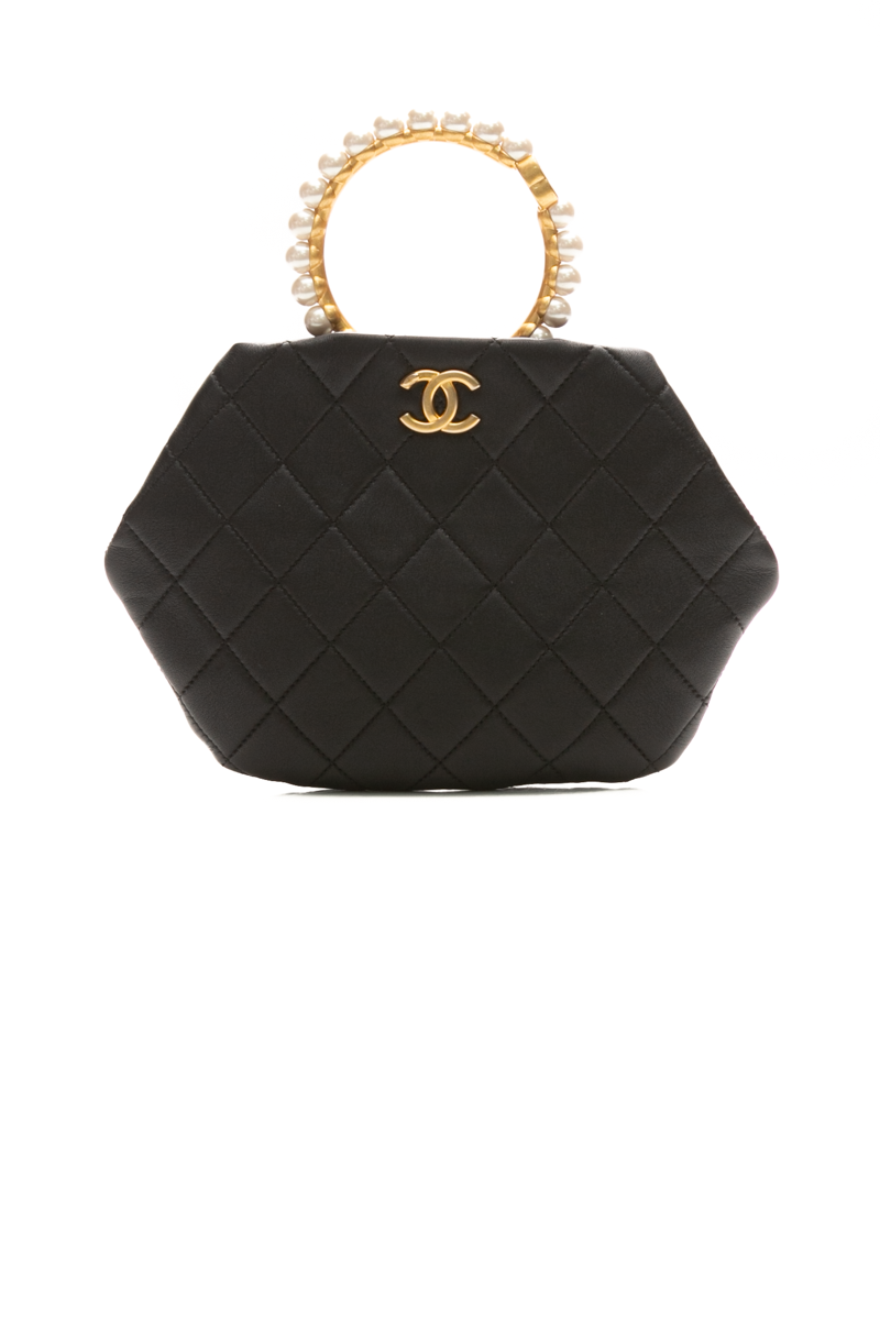 Chanel-Pearl-Handle-Clutch-295448