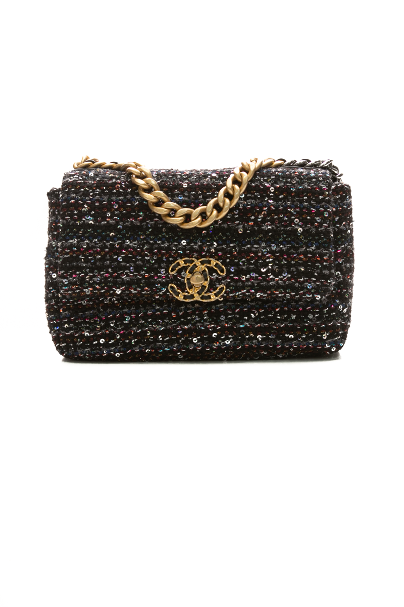 Chanel-Medium-Chanel-19-Bag-295451