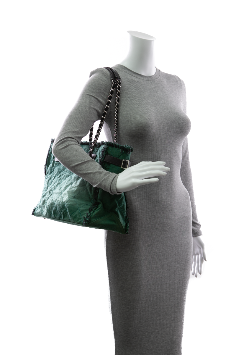 Fringe Shopping Tote Bag