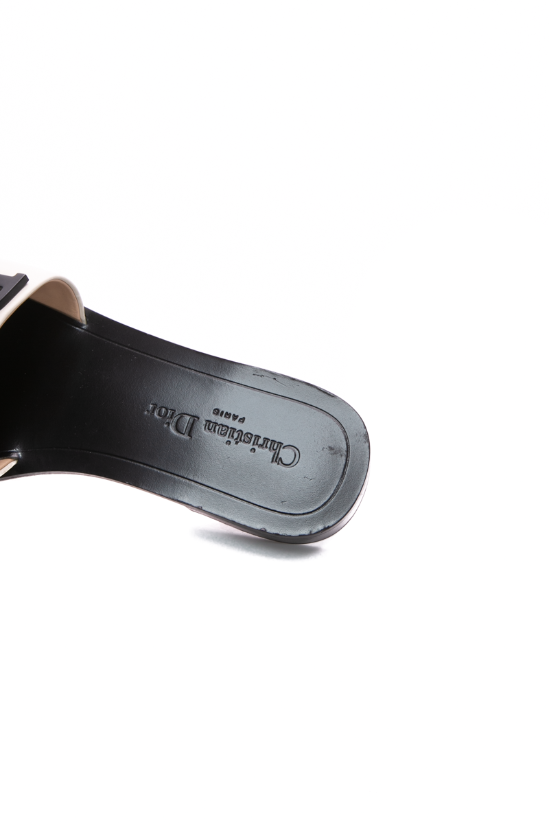 Evolution Slide Sandals - Size 37.5