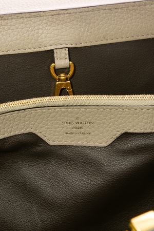 Capucines MM Bag