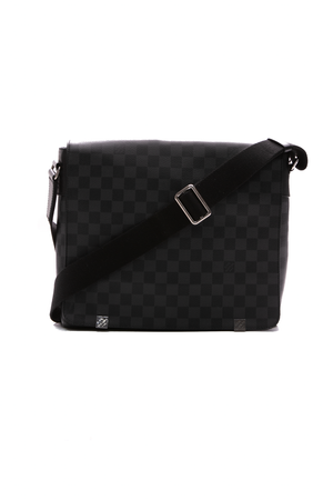 Louis-Vuitton-District-MM-Messenger-Bag-289552