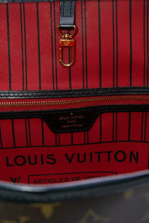 My LV World Tour Neverfull MM Tote Bag