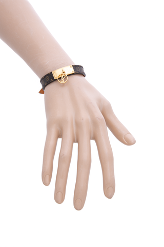 Louis-Vuitton-Logomania-Bracelet-291115