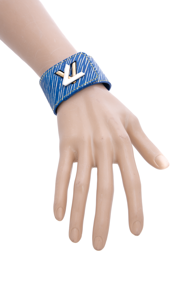 Twist It Bracelet - Size 17