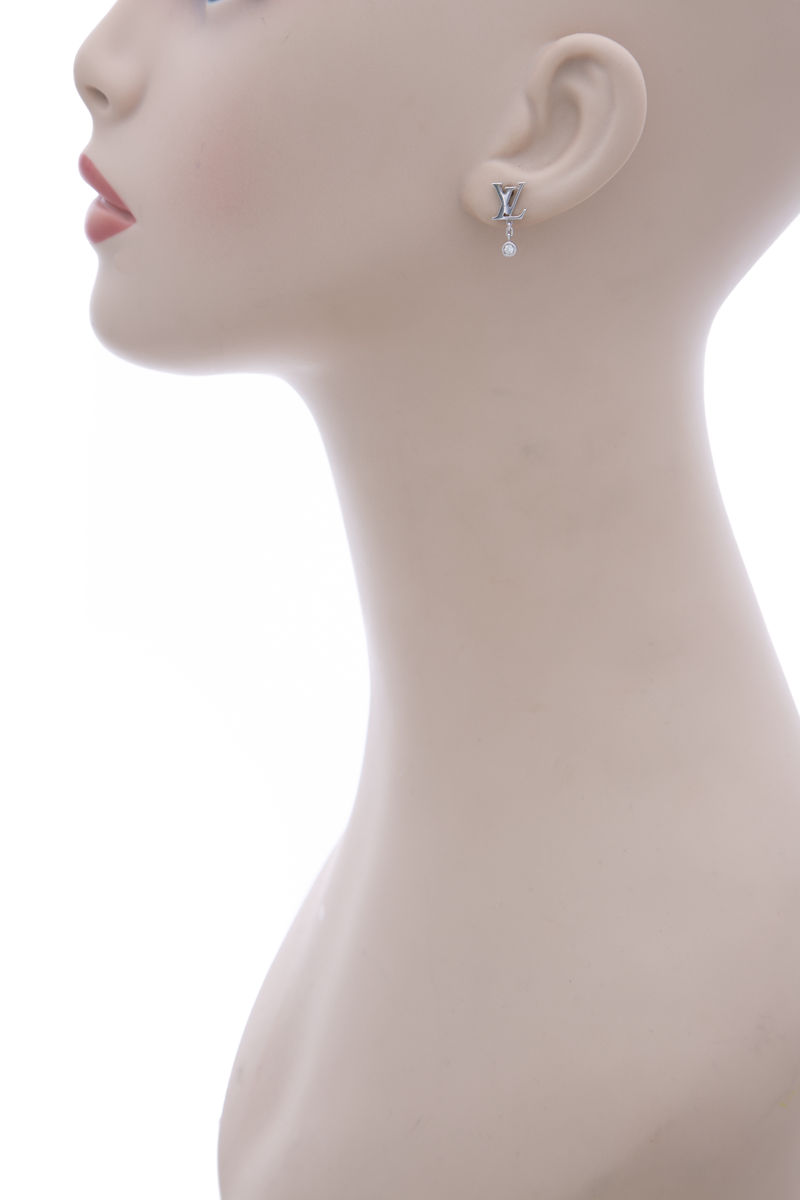 Louis-Vuitton-Idylle-Blossom-LV-Ear- Studs-291615