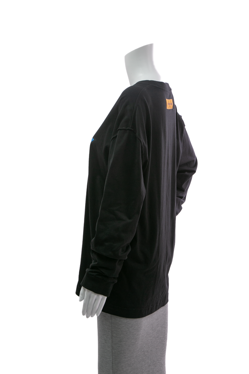 Long Sleeve T-Shirt - Size Extra Large