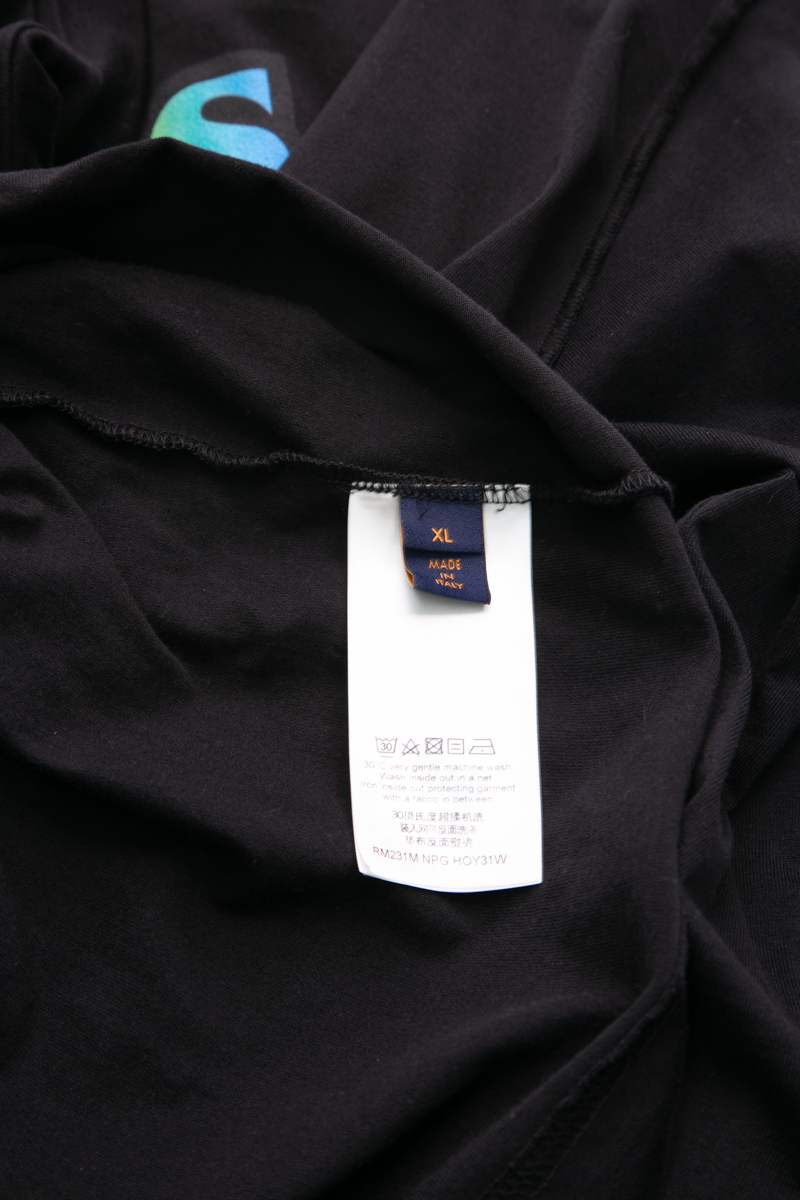 Long Sleeve T-Shirt - Size Extra Large