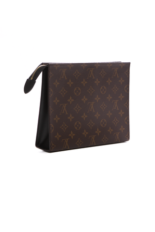 Louis-Vuitton-Poche-Toilette-289102