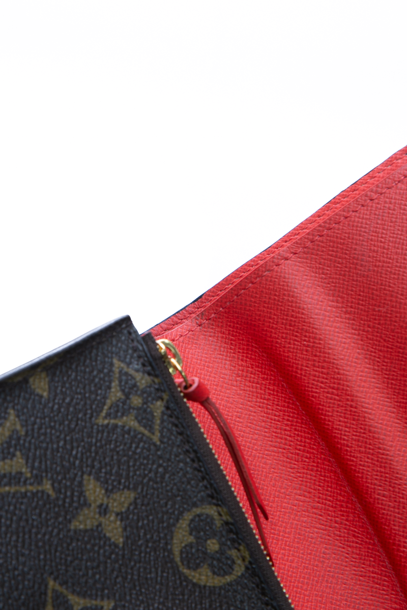 Christmas Animation Victorine Wallet