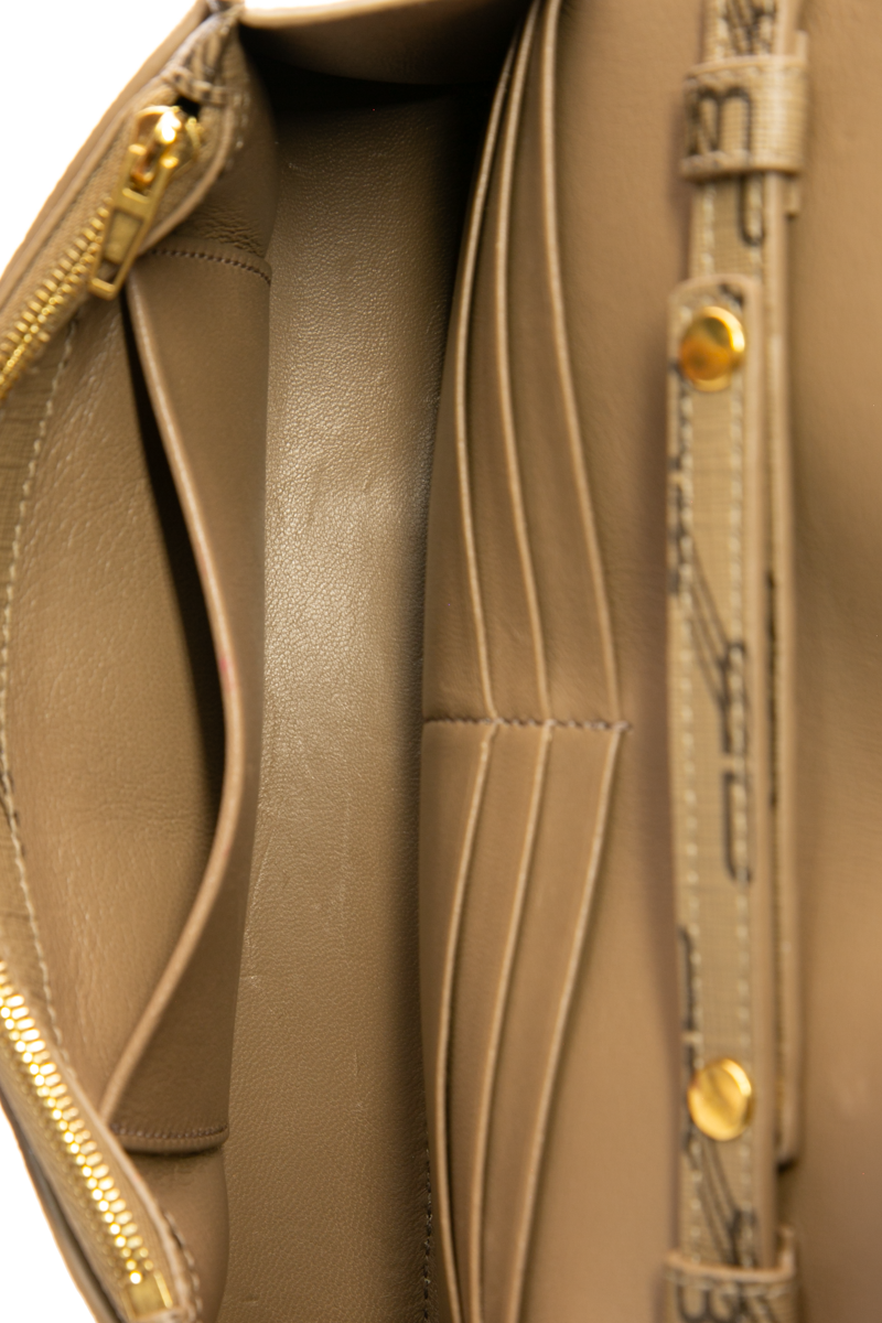Hourglass Wallet on Chain