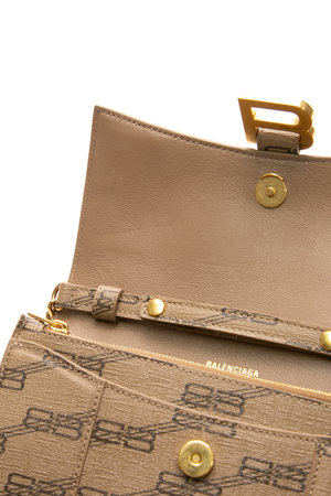 Hourglass Wallet on Chain