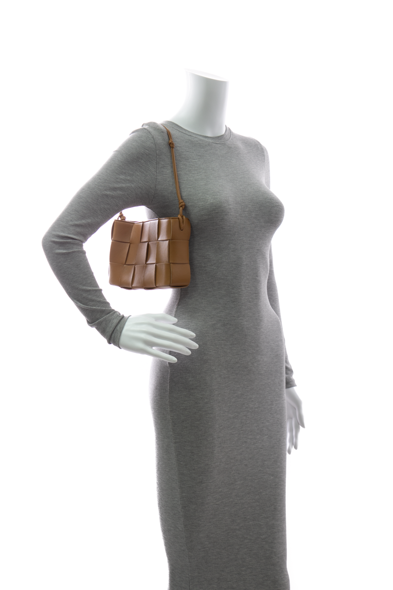 Bottega-Veneta-Cassette-Shoulder-Bag-295979