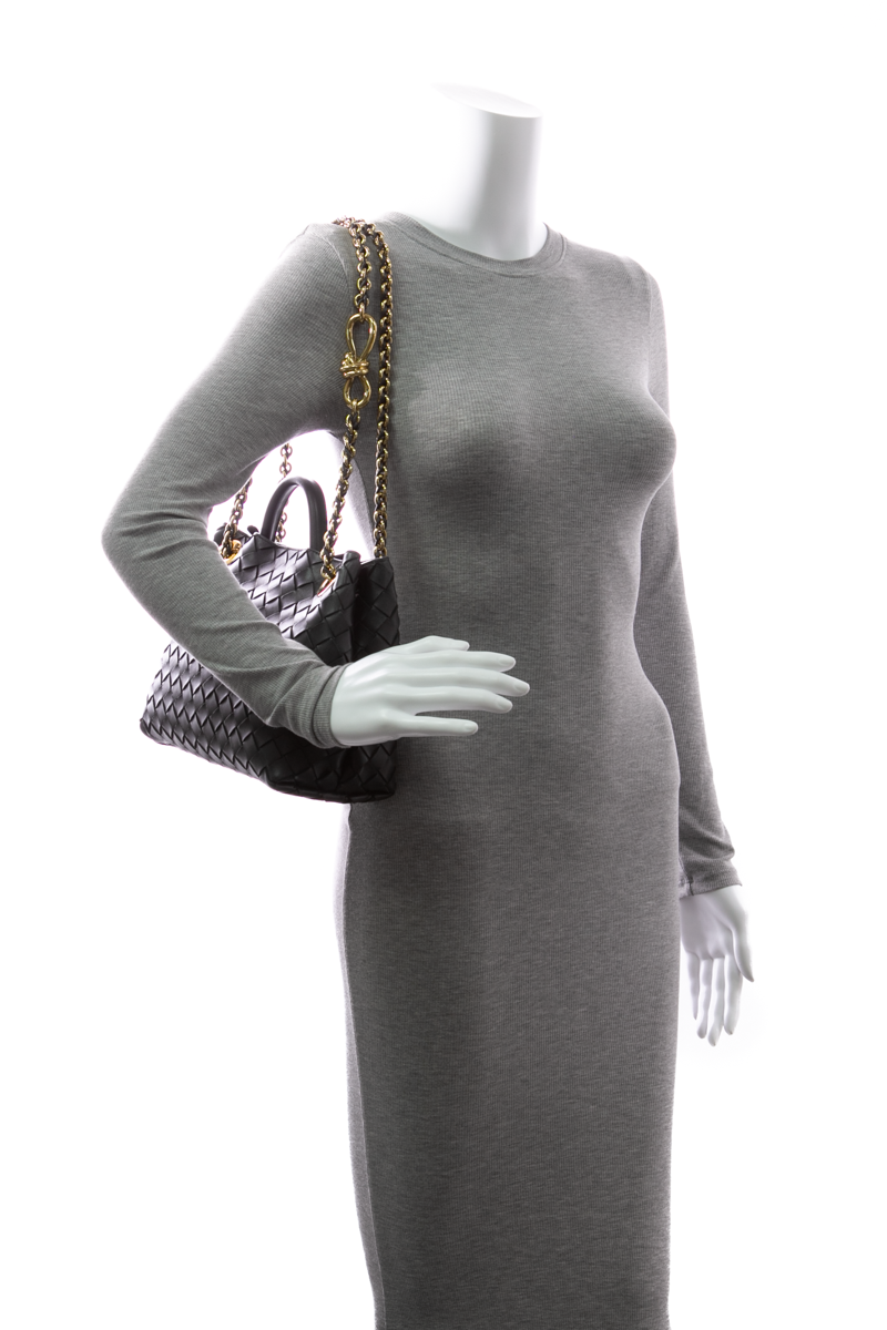 Navy Andiamo Small Chain Bag