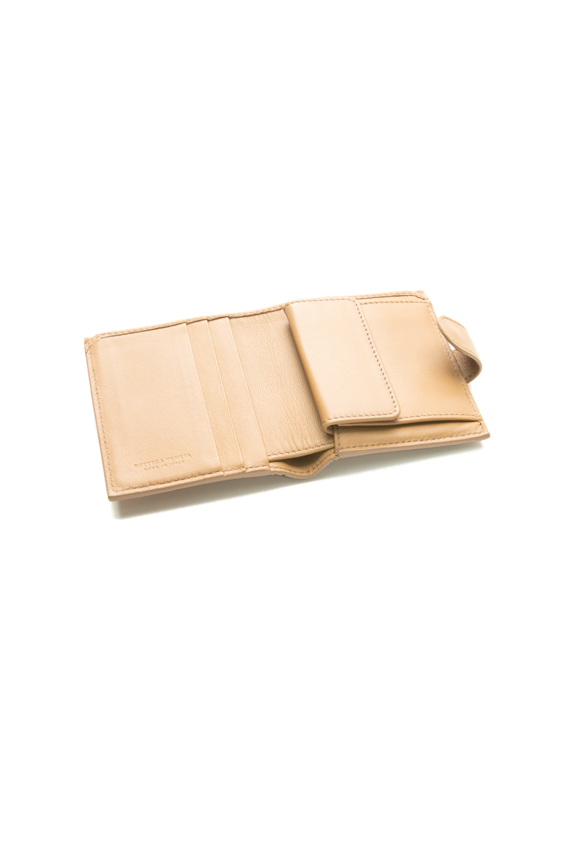 Compact Snap Wallet