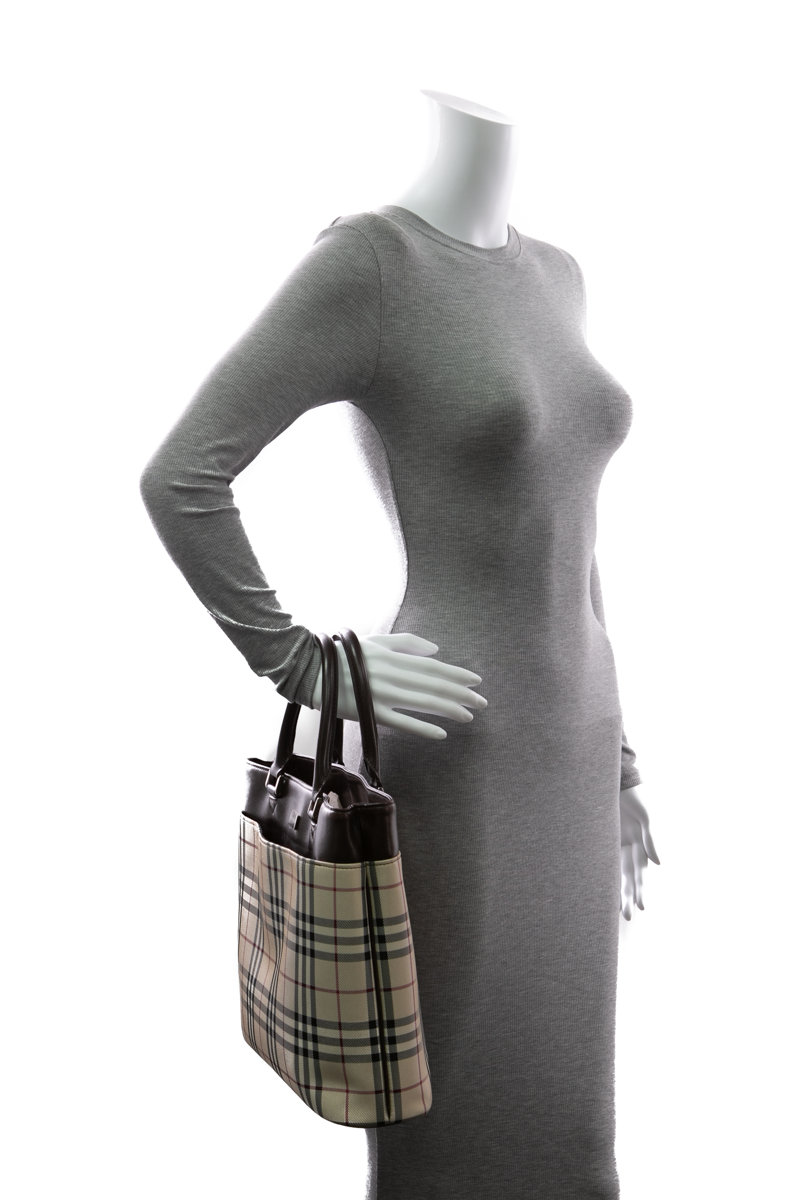 Burberry-Nova-Check-Top-Handle-Bag-299460