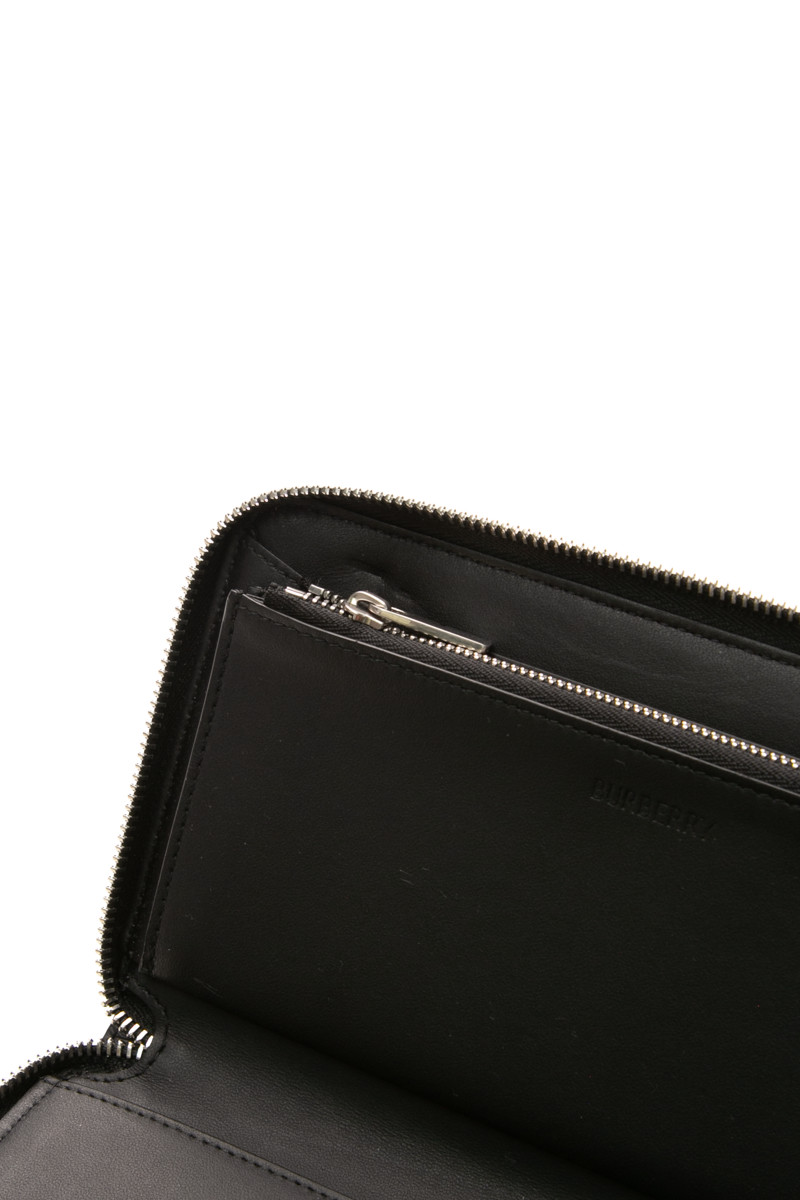 Check Travel Wallet