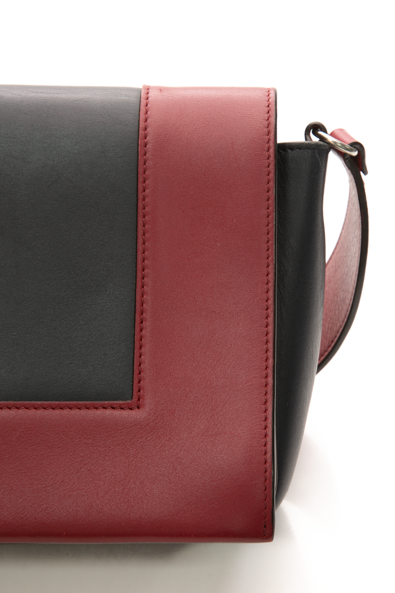 Medium Frame Shoulder Bag