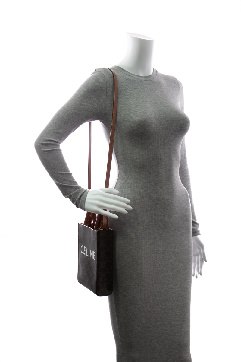 Celine-Vertical-Cabas-Bag-296390