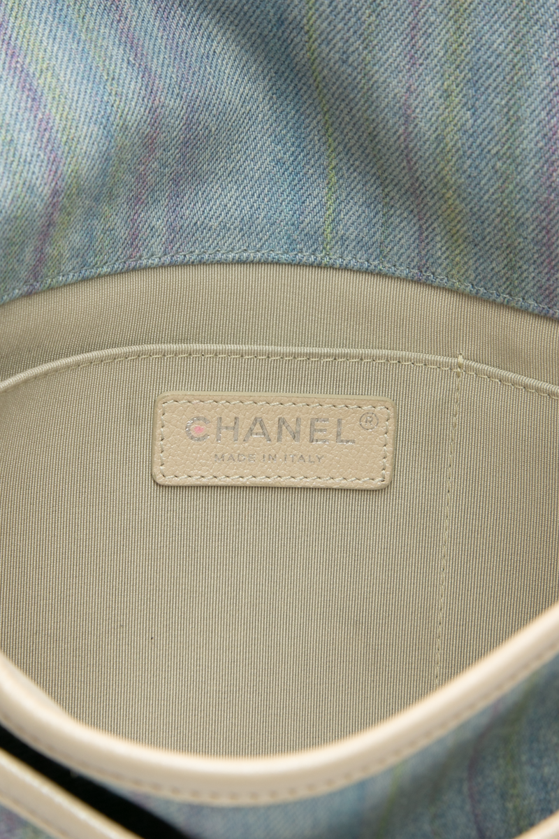 Jungle Stroll Messenger Bag