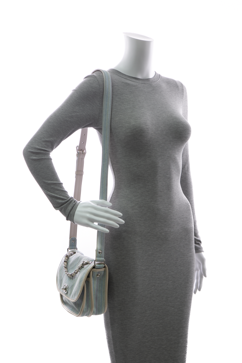 Jungle Stroll Messenger Bag