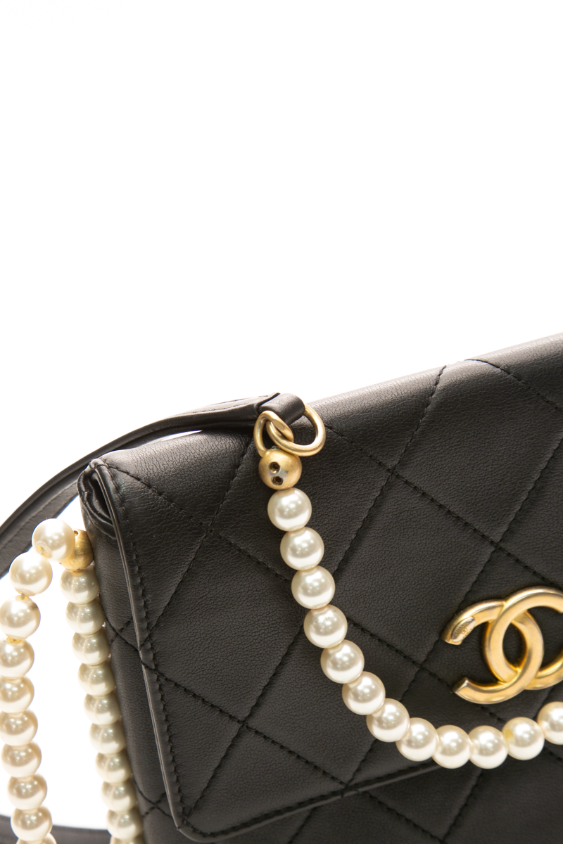 About Pearls Hobo Bag