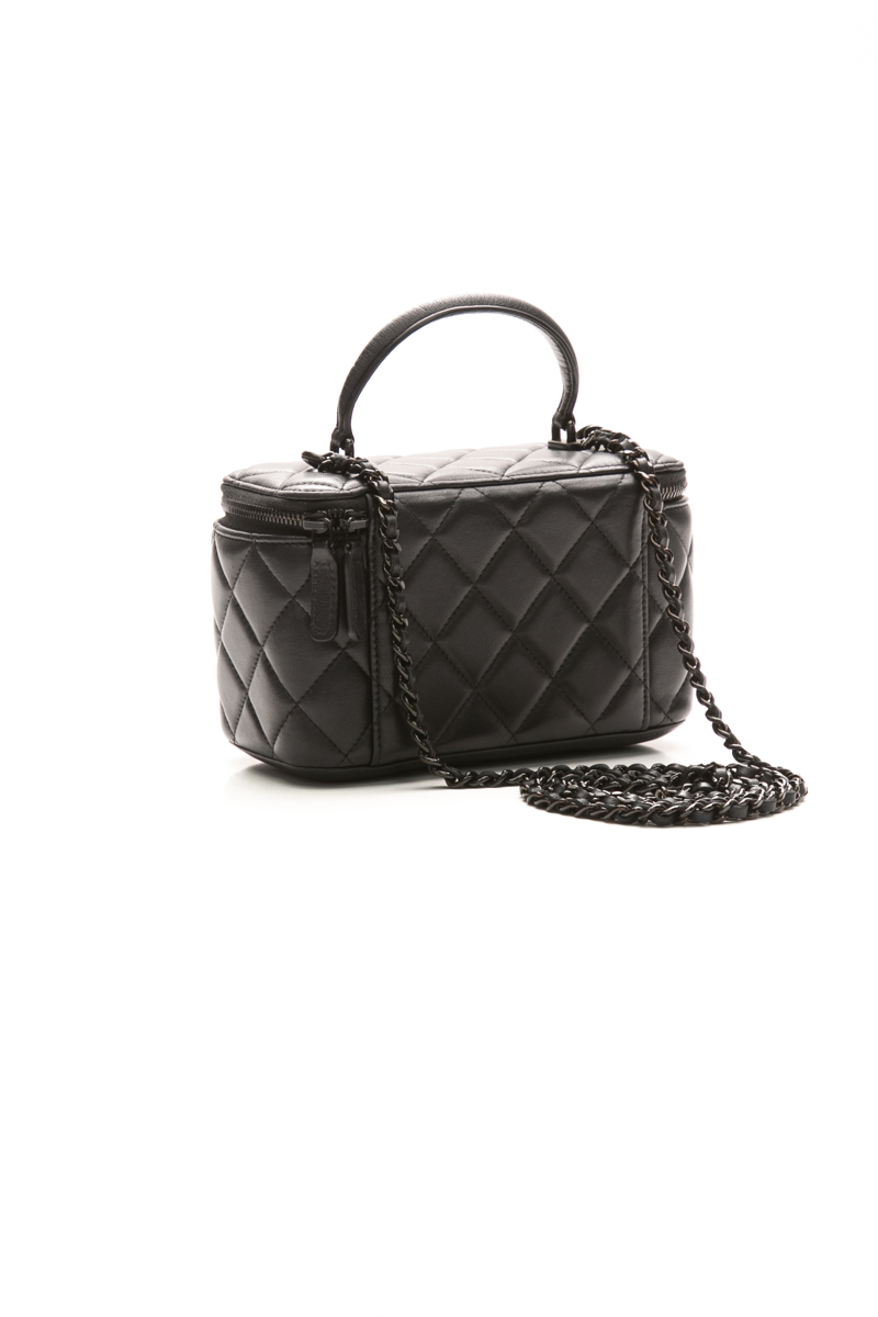 Vanity Case with Chain