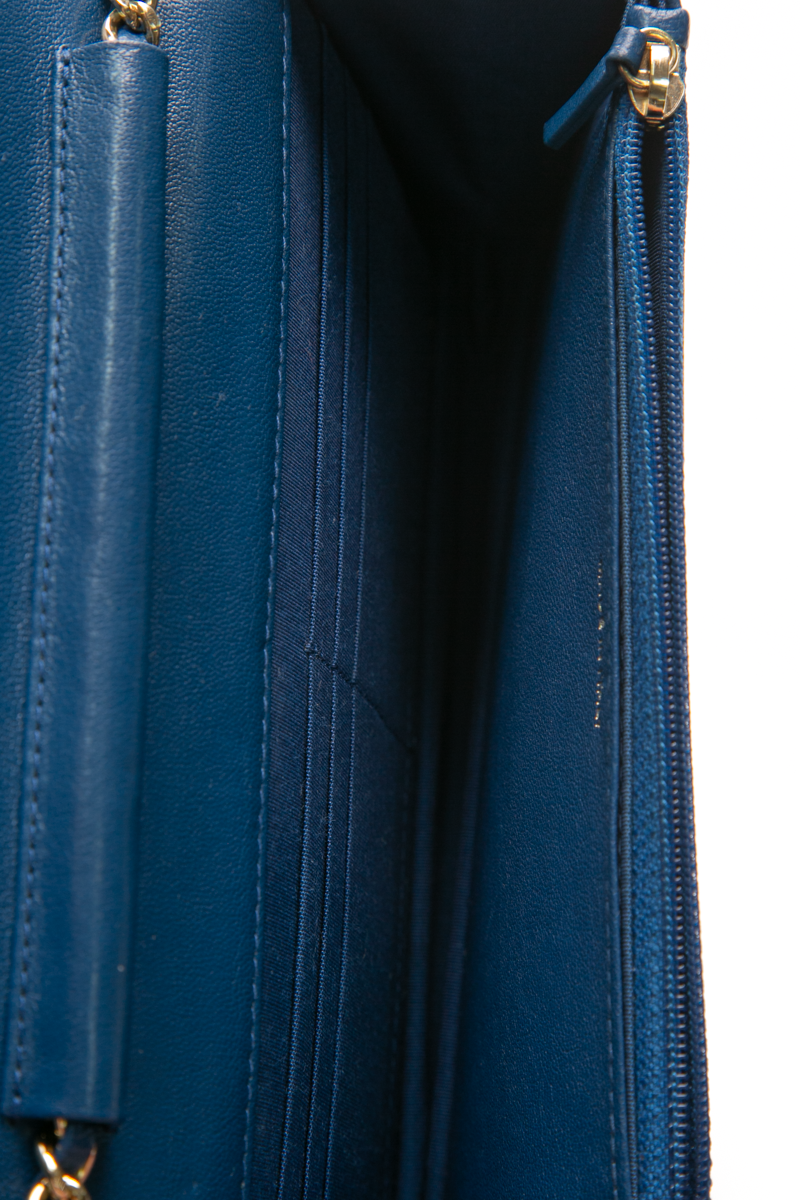 Mademoiselle Wallet on Chain