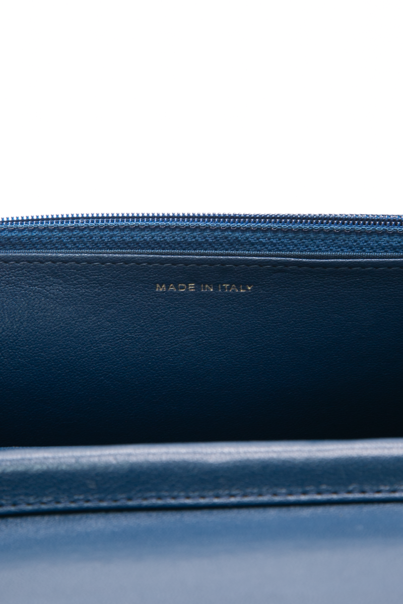 Mademoiselle Wallet on Chain