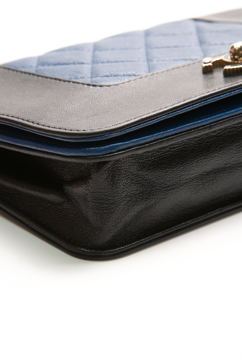 Mademoiselle Wallet on Chain