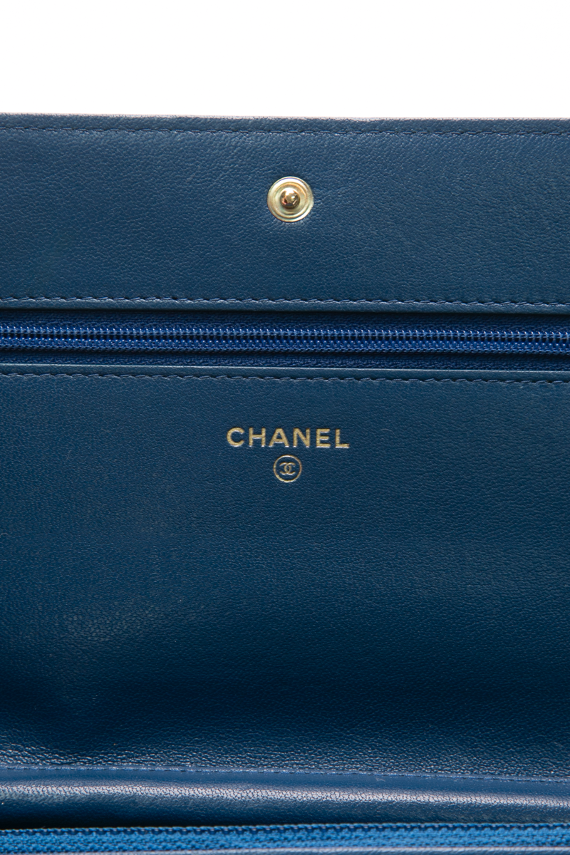 Mademoiselle Wallet on Chain