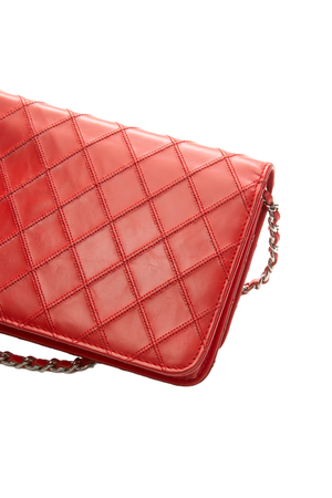 Diamond Stitch Wallet on Chain