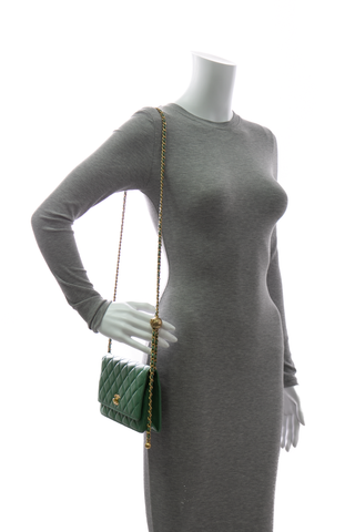 Chanel-Pearl-Crush-Wallet-On-Chain-295645