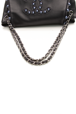 Pearl Obsession Flap Bag