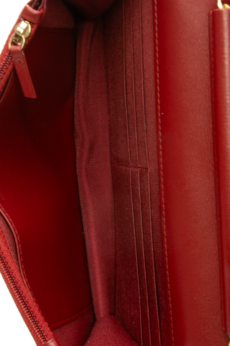 Metiers D'Art Wallet on Chain