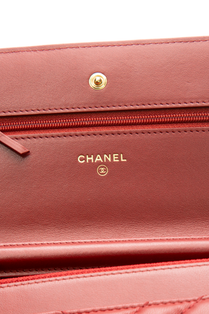 Metiers D'Art Wallet on Chain