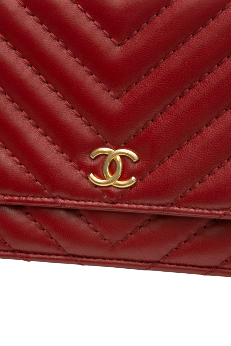 Metiers D'Art Wallet on Chain